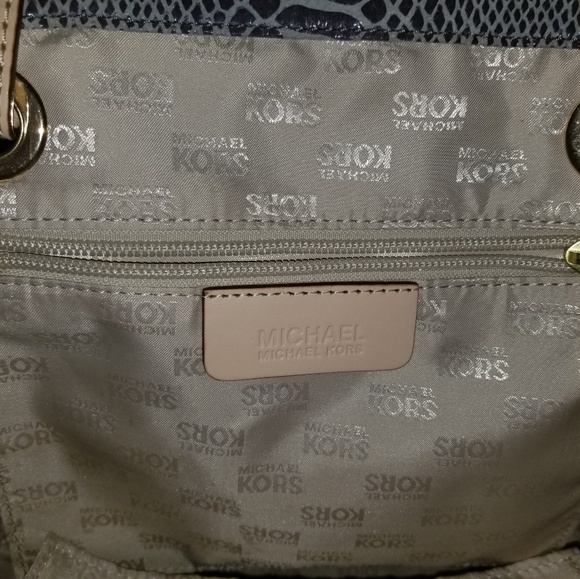 *Sold* - Picture 5 of 6